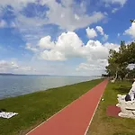Zsanett Nyaralo Fonyód